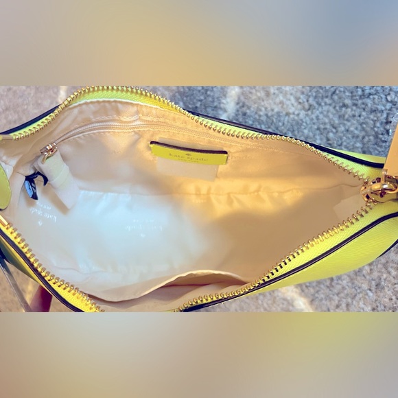 ♠️ Kate Spade ♠️ Madison Saffiano Leather Crescent Shoulder Bag - Picture 7 of 8